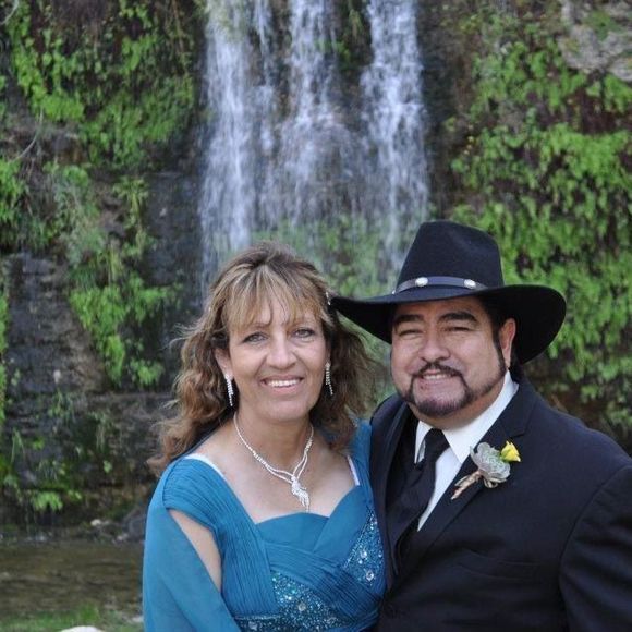 Meet your Posher, Jnmartinez - Picture 1 of 1